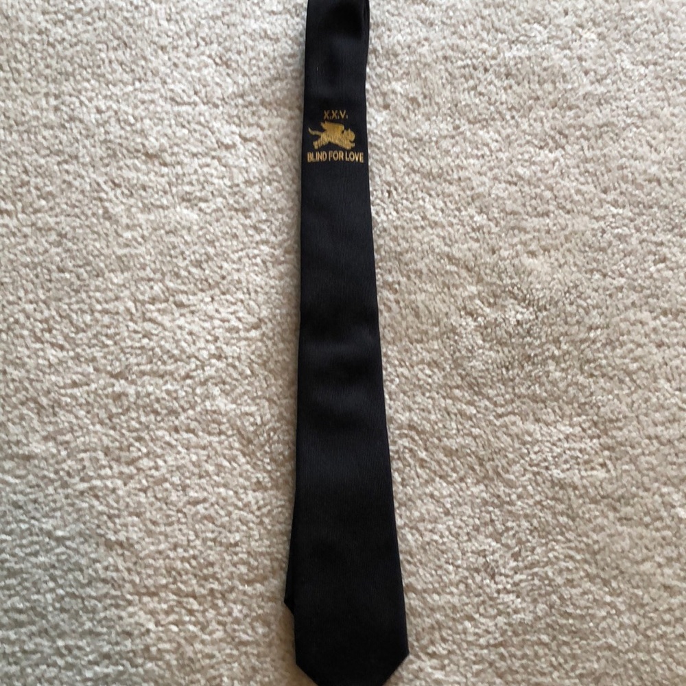 Gucci Black Skinny Tie “Blind for Love”